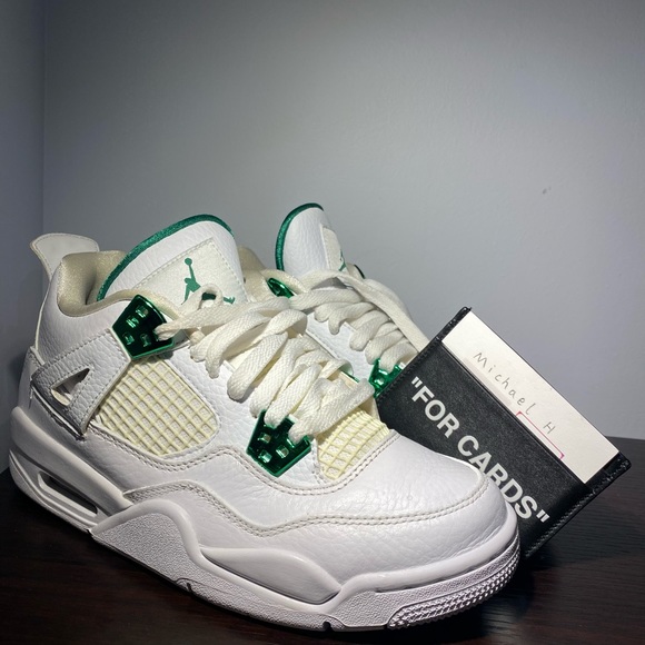 Air jordan4 metallic green size4.5Y 100% authentic - Picture 1 of 7